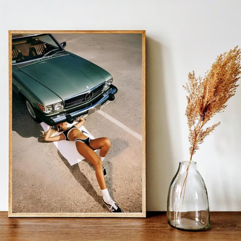 Vintage Luxury Car and Edgy Mo - Luxury Lifestyle Furniture recensione e prezzo