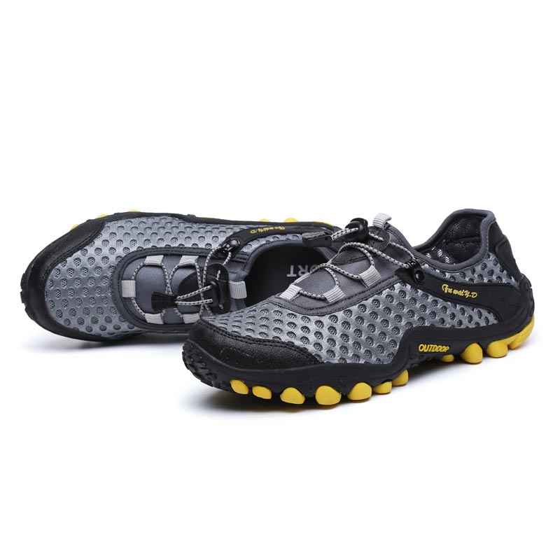 trekking mountain mens sports  - Luxury Lifestyle Resorts recensione e prezzo