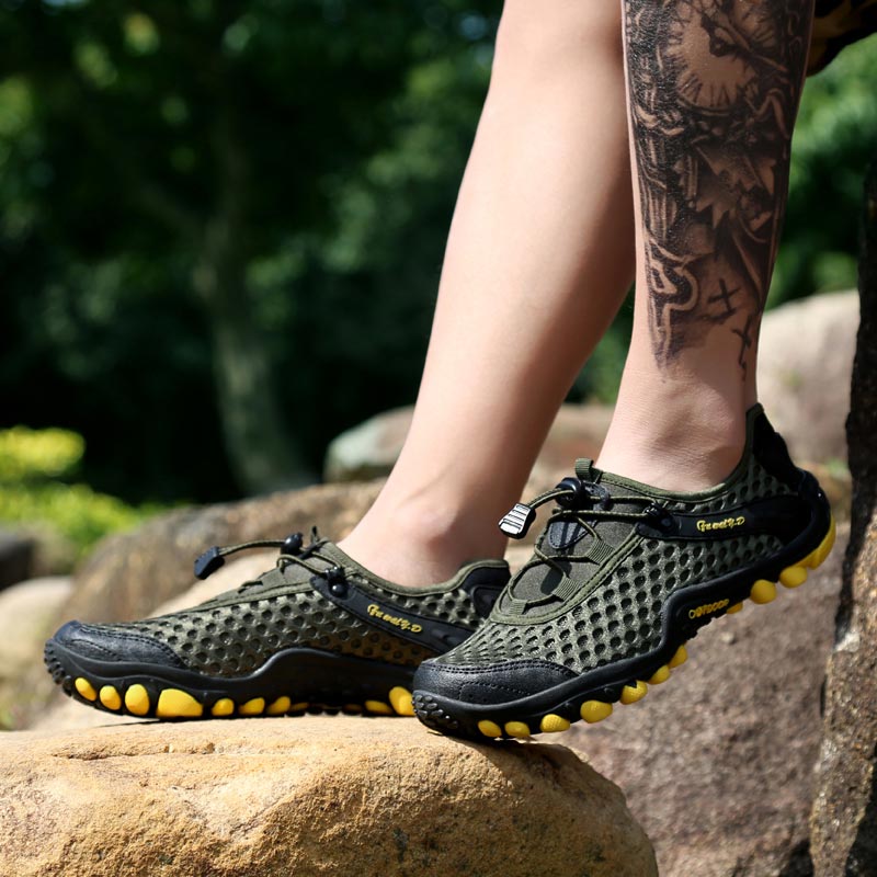 trekking mountain mens sports  - Luxury Lifestyle Resorts recensione e prezzo