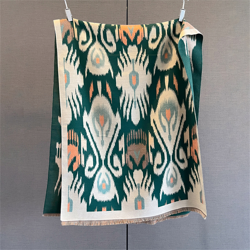 2025 Brand Warm Cashmere Ponch - Cashmere Throw Blanket recensione e prezzo