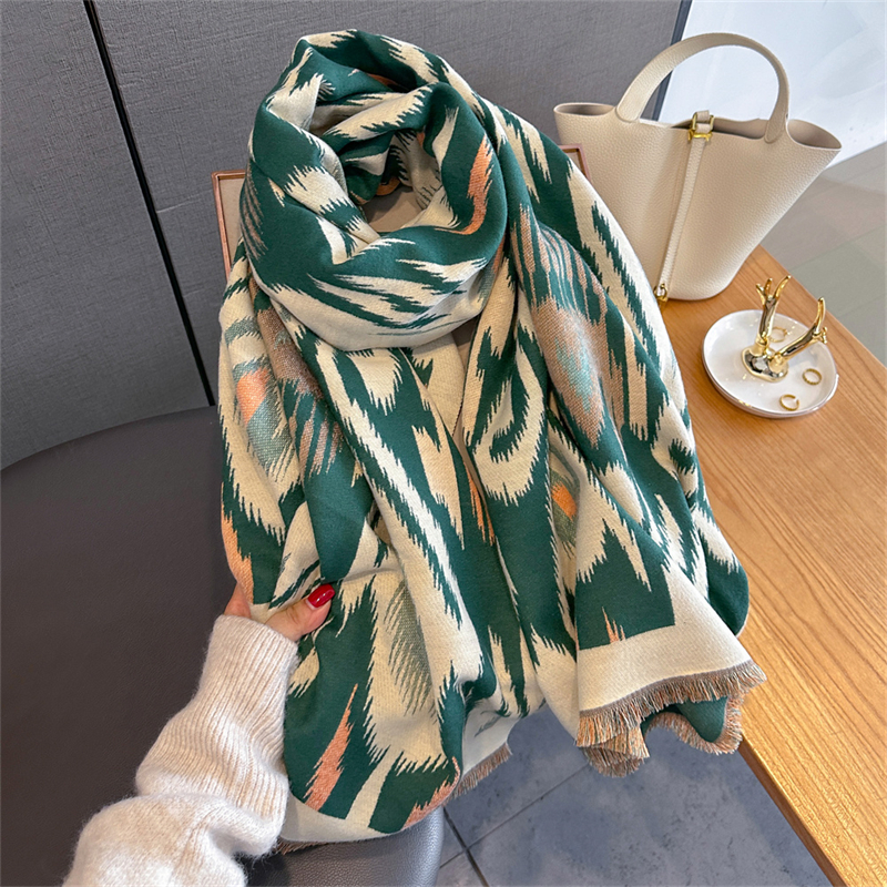 2025 Brand Warm Cashmere Ponch - Cashmere Throw Blanket recensione e prezzo