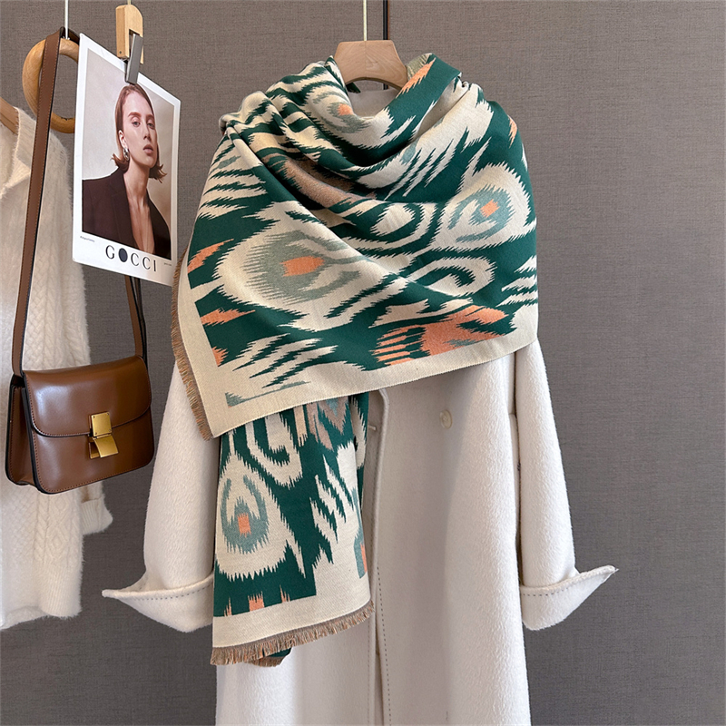 2025 Brand Warm Cashmere Ponch - Cashmere Throw Blanket recensione e prezzo