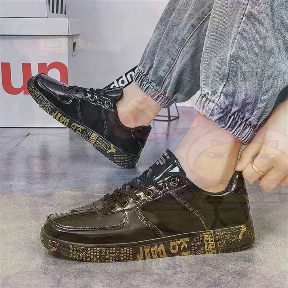 Round Foot Size 45 Sneakers Wh - Luxury Lifestyle Grooming recensione e prezzo